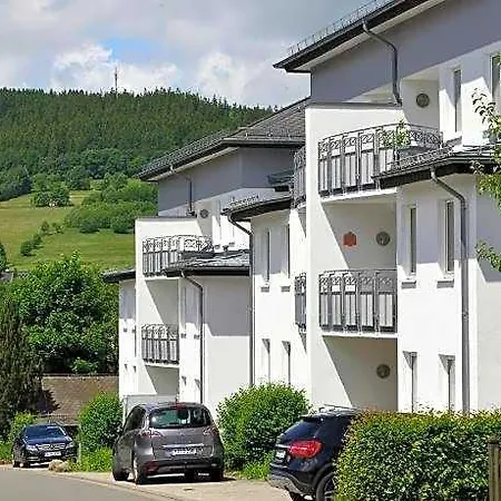 Modernes In Mit Balkon 4*