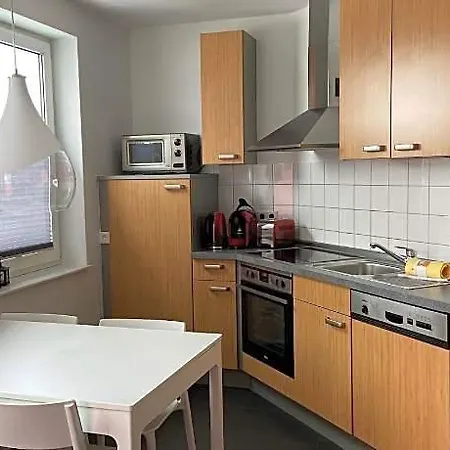 Modernes In Mit Balkon Hotel